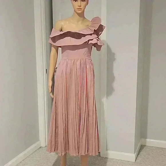 Shein dress   - Picture 1 of 8